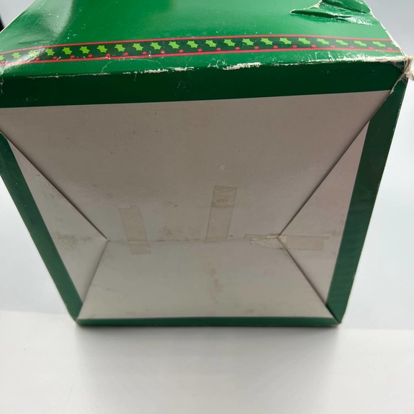 Vintage House Of Lloyd Wreck The Halls Christmas Santa Clause Reindeer NO Music - Picture 11 of 11